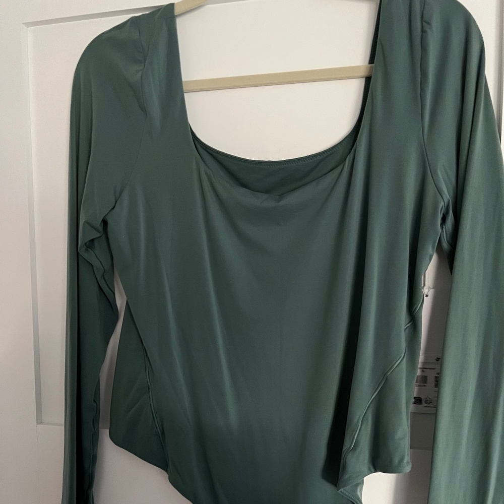 Lululemon NWT Longsleeve Wundermost Ultra-Soft Nulu Square Neck Bodysuit